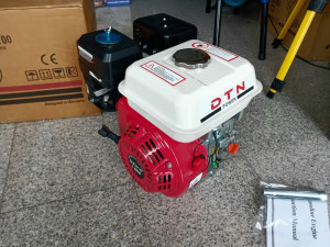 MOTOR BENZIN 7 KS ZA FREZU VIBRO PLOCU ZABU AGREGAT