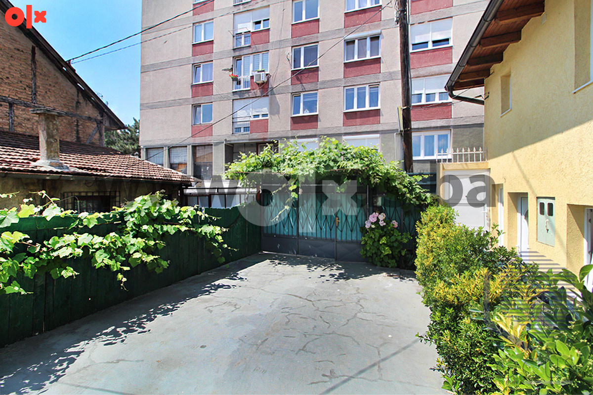 LOCUS prodaje: Kuća i dvorište, ul. Odobašina, Centar 8