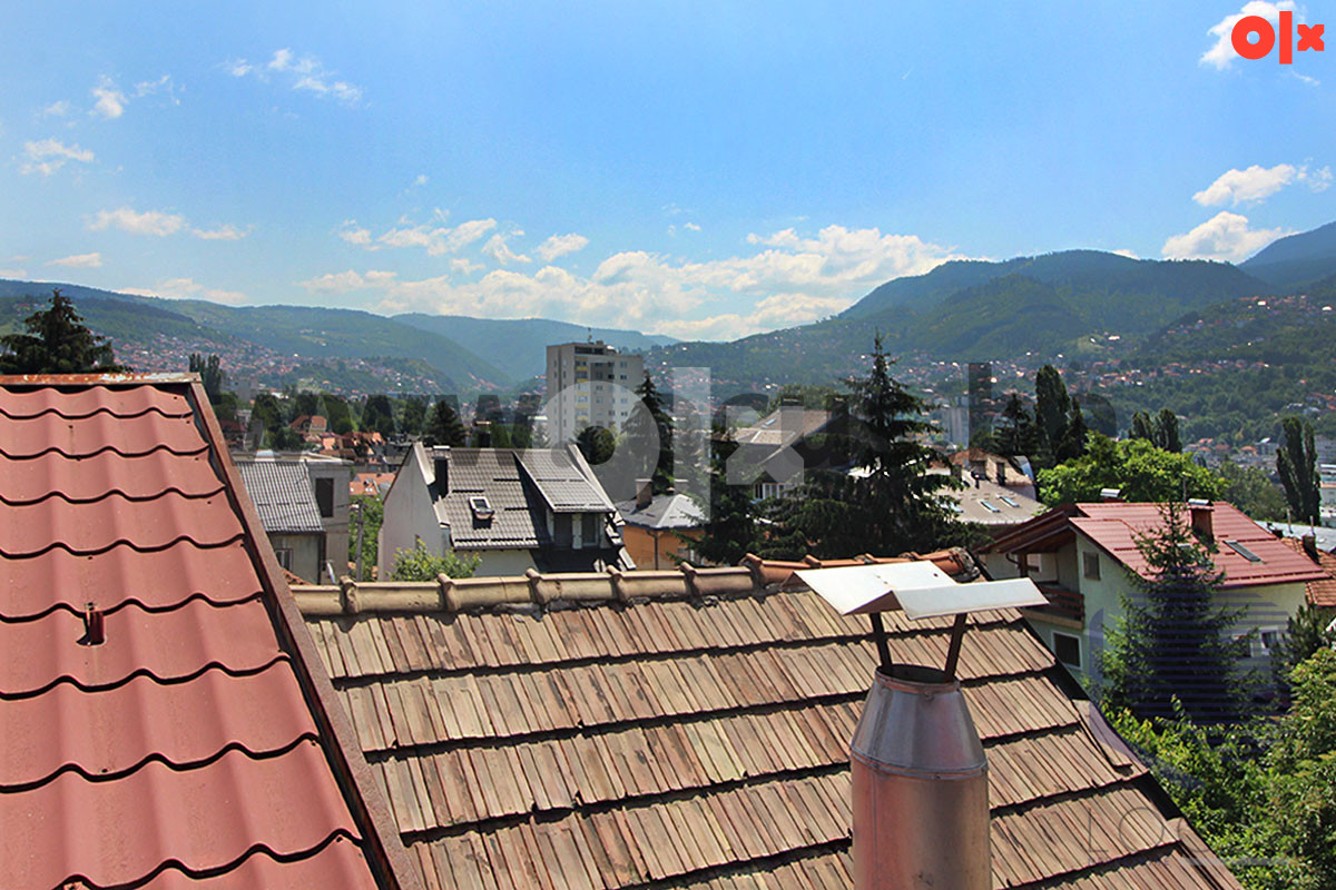 LOCUS prodaje: Kuća i dvorište, ul. Odobašina, Centar 17