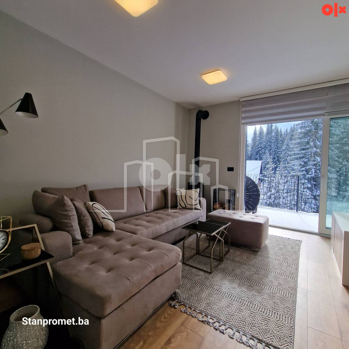 Opremljen i nov apartman Jahorina Dvorišta prodaja