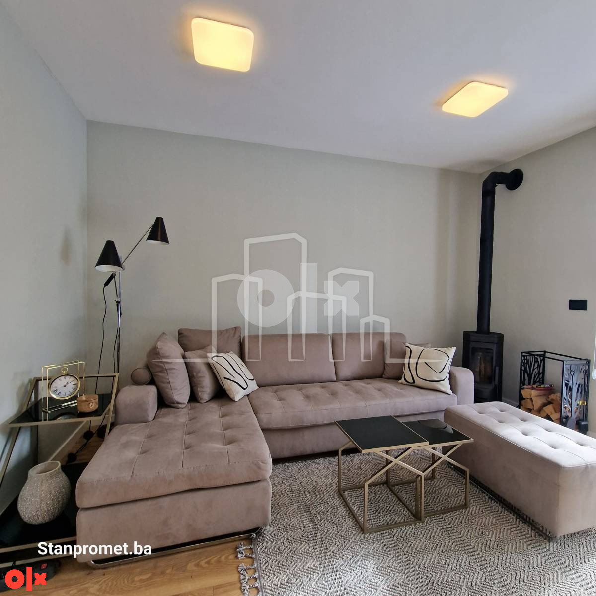Opremljen i nov apartman Jahorina Dvorišta prodaja 3