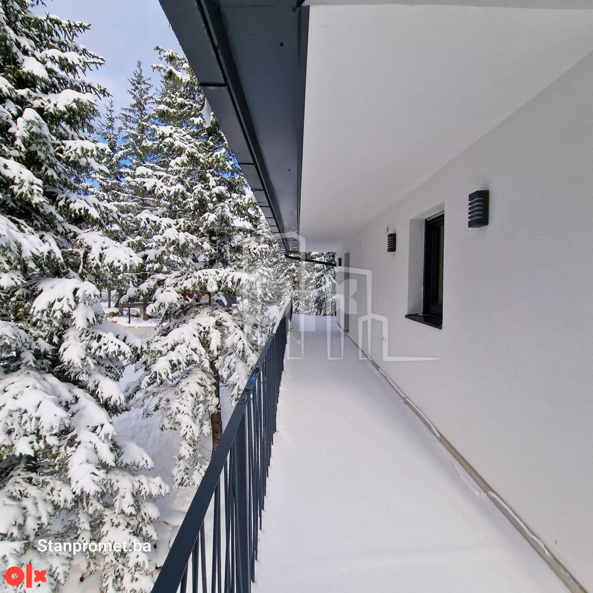 Opremljen i nov apartman Jahorina Dvorišta prodaja 10