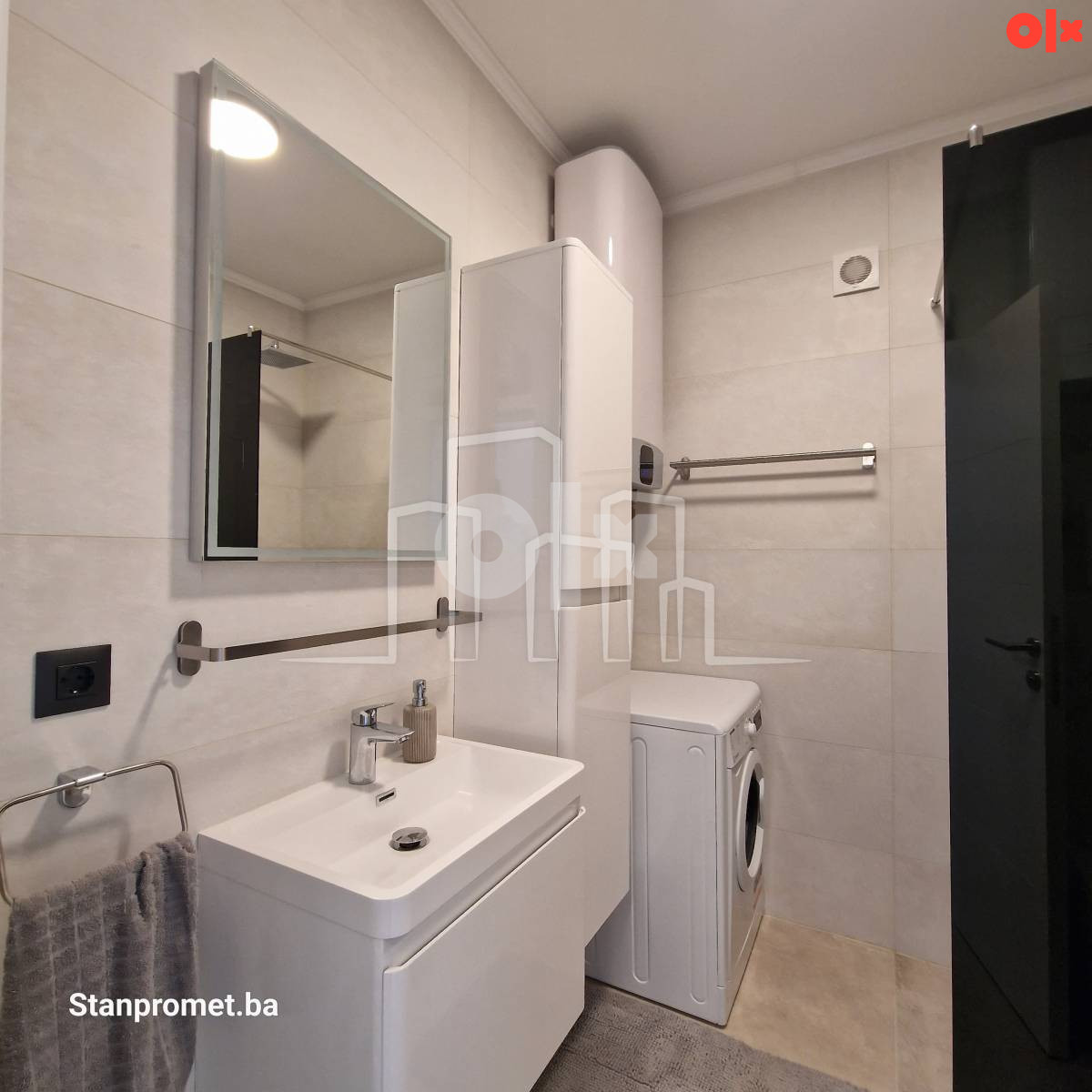 Opremljen i nov apartman Jahorina Dvorišta prodaja 24