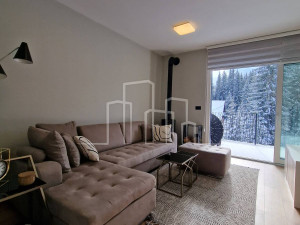 Opremljen i nov apartman Jahorina Dvorišta prodaja