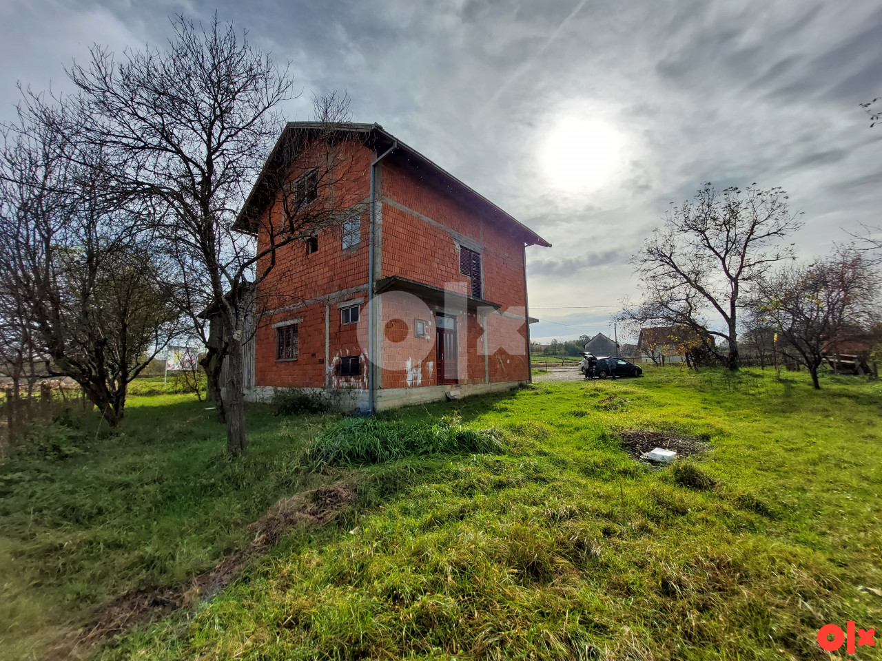 EOS /Kuća Sa Poslovnim Prostorom/Međuvođe/Kozarska Dubica/ 280 m2 2