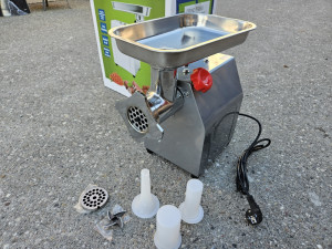 Masina za mljevenje mesa elektricna