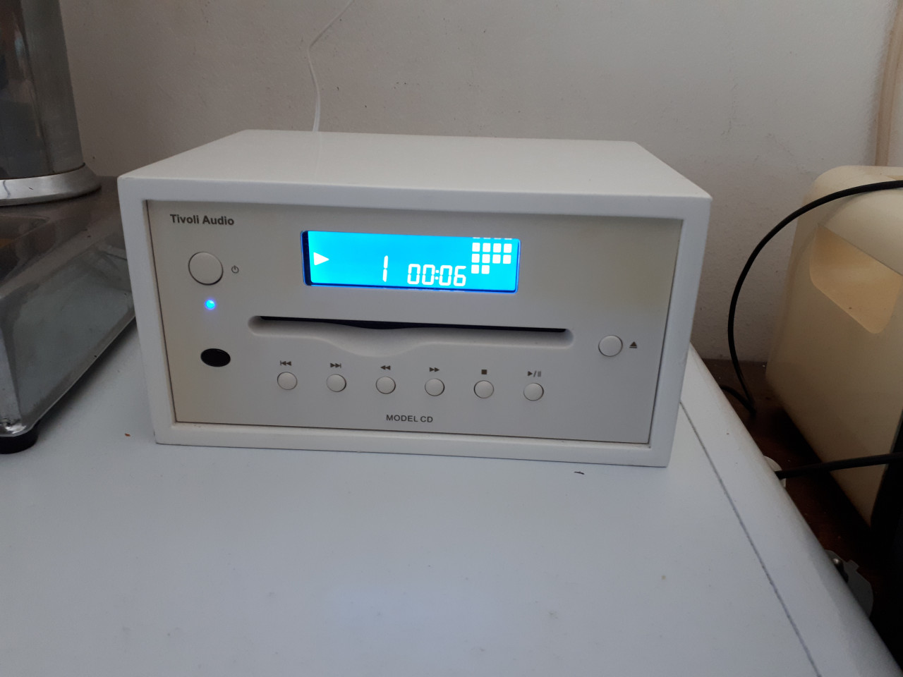 Tivoli audio Model CD