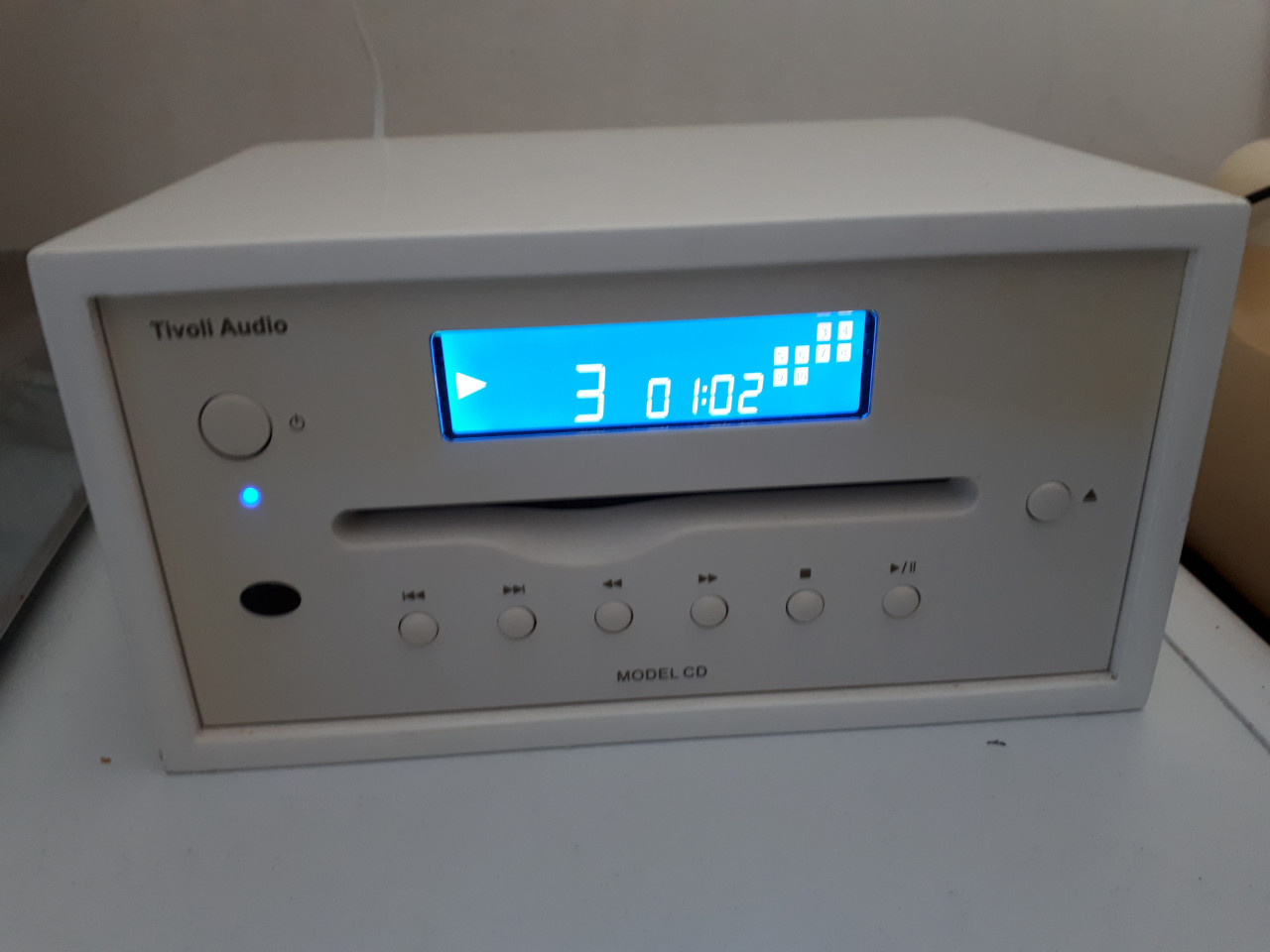 Tivoli audio Model CD