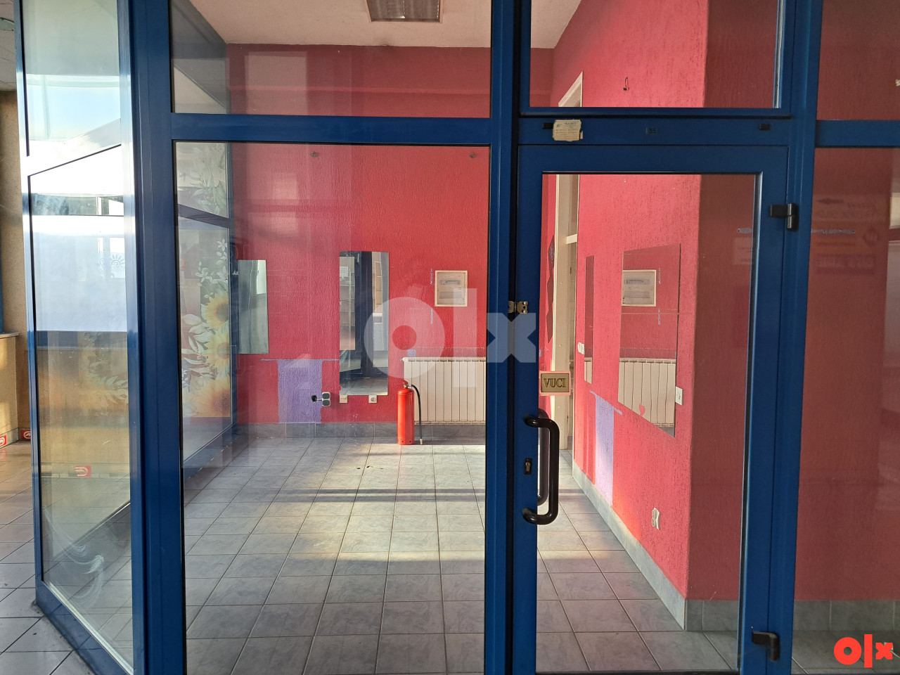 Poslovni prostor Tuzla 18.5m2 2