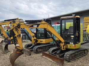 MINI BAGER CAT 303CR