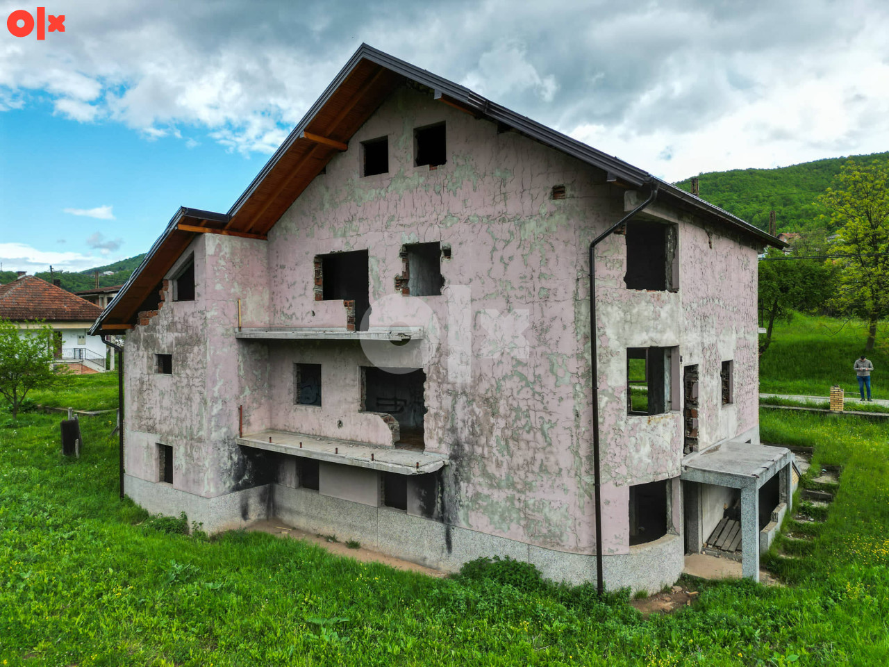 Kuća uz RIJEKU 600 m2 + 1060 m2 Vogosca 3