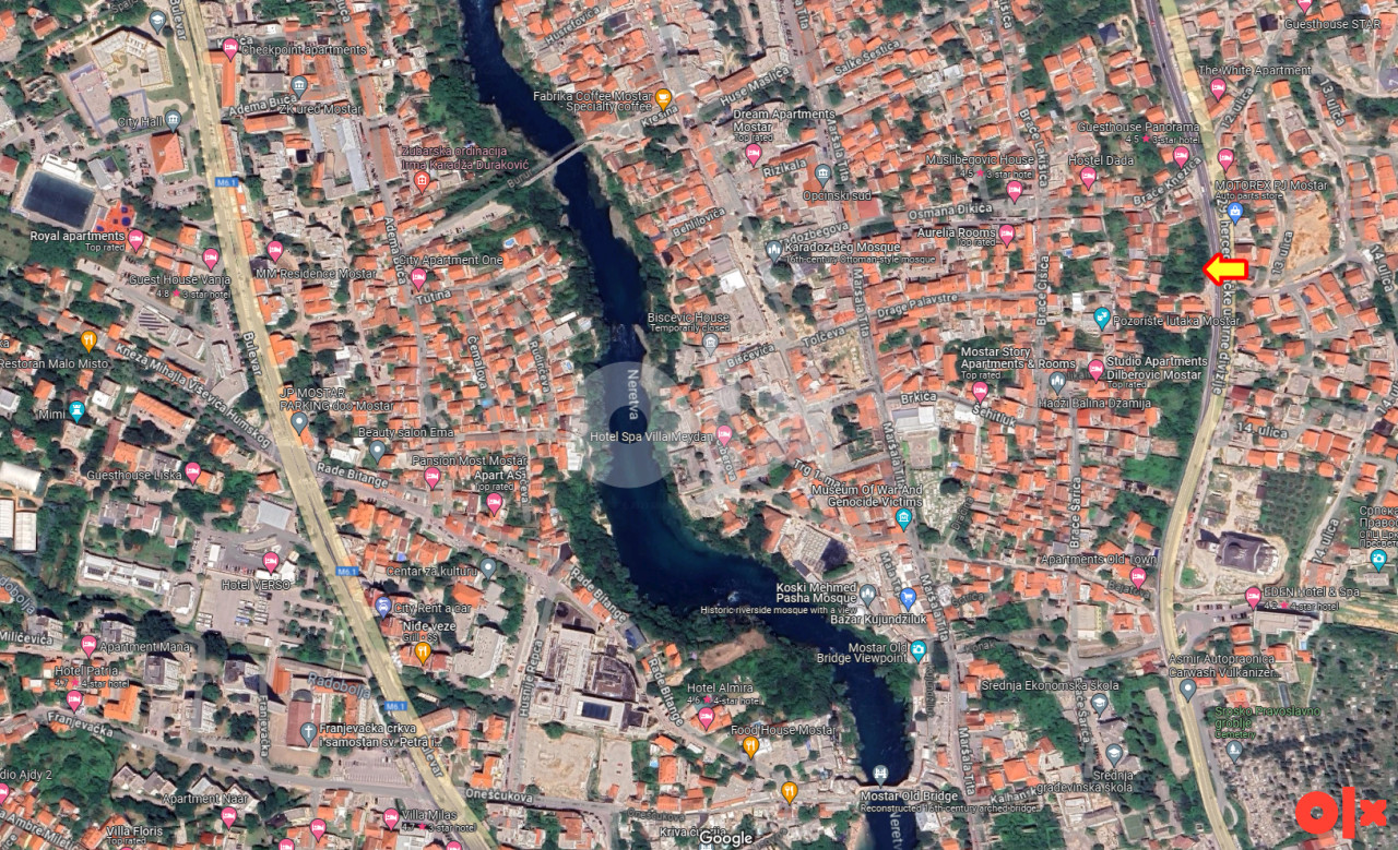 Zemljište 832m2 i uknjižena kuća uz M17 15