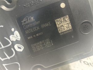 ABS pumpa modul Jeep Grand Cherokee (fotografija 2)
