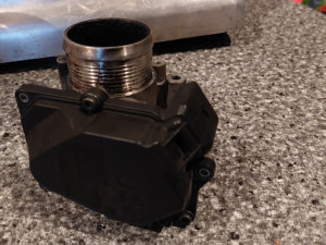 Vw pasat  B7 2.0  golf.skoda klapna gasa