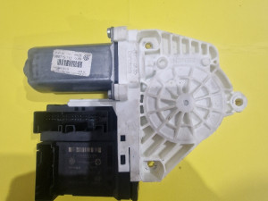 1K0959793M MOTORIC PODIZACA STAKLA PASAT B6  062/266-333