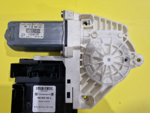 1K0959792C 1K3837402E MOTORIC PODIZACA VW GOLF AUDI SEAT