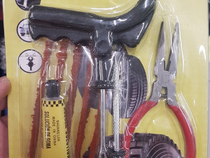 Alat za krpljenje guma