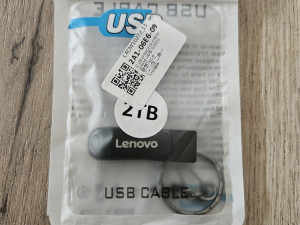 USB stick & C type 2TB Lenovo