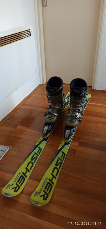 Skije Fischer 137 cm i pancerice br.41-42
