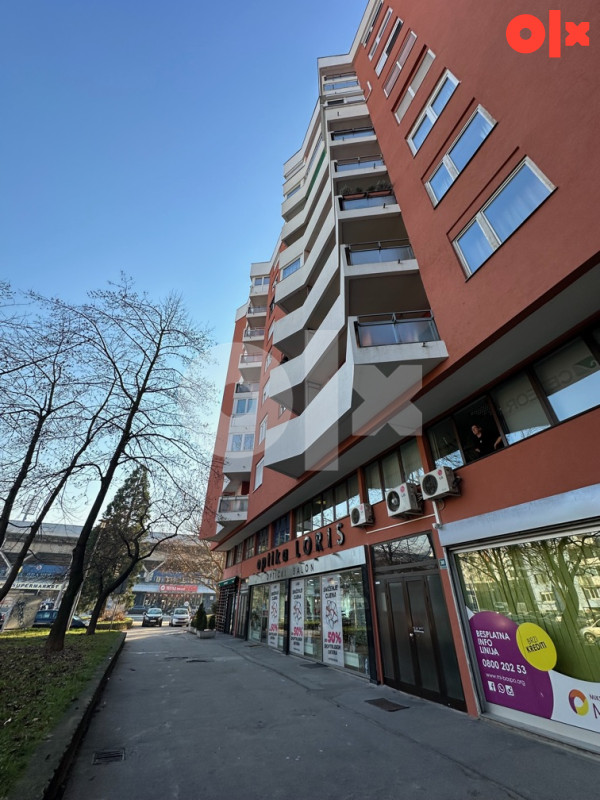 Grbavica - Četverosoban stan CCA 90 m2