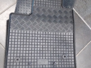 PATOSNICE PODMETAČI GUMENI FORD FOCUS 18-