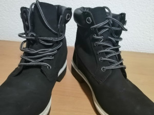 Fila zenske cizme broj 41