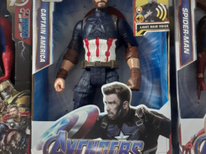 Kapetan Amerika, Avengers, igračke junaci