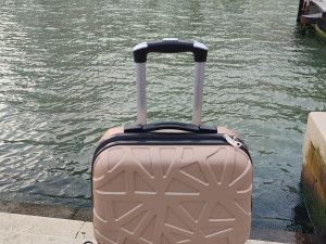 Putni kofer, koferi torba neseser šminka, rucni prtljag avion