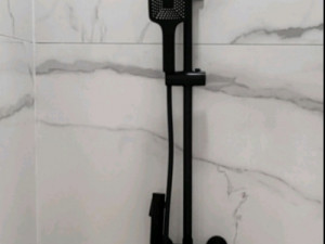 Crni usponski tuš 4/1