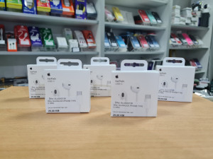 SLUSALICE ZA IPHONE 15 TYPE-C