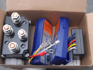 Relej za vitlo 12v 500A sa daljinskim