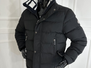 Muška jakna Moncler 2XL veličine