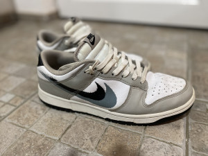 Nike dunk low double swoosh