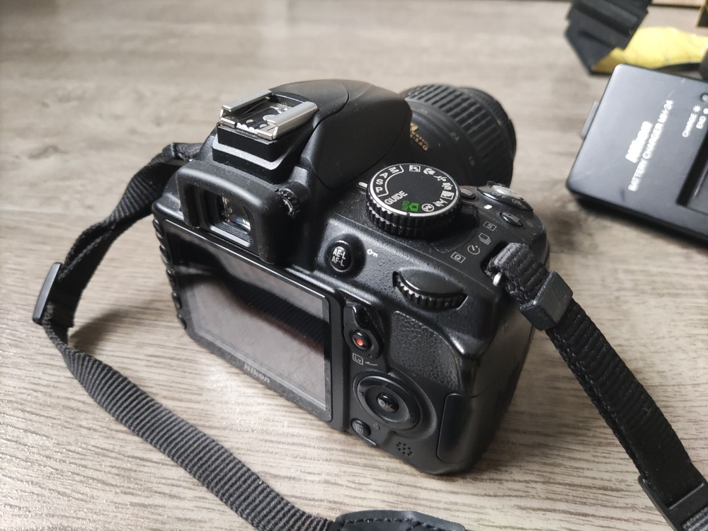 Fotoaparat DSLR Nikon D3100