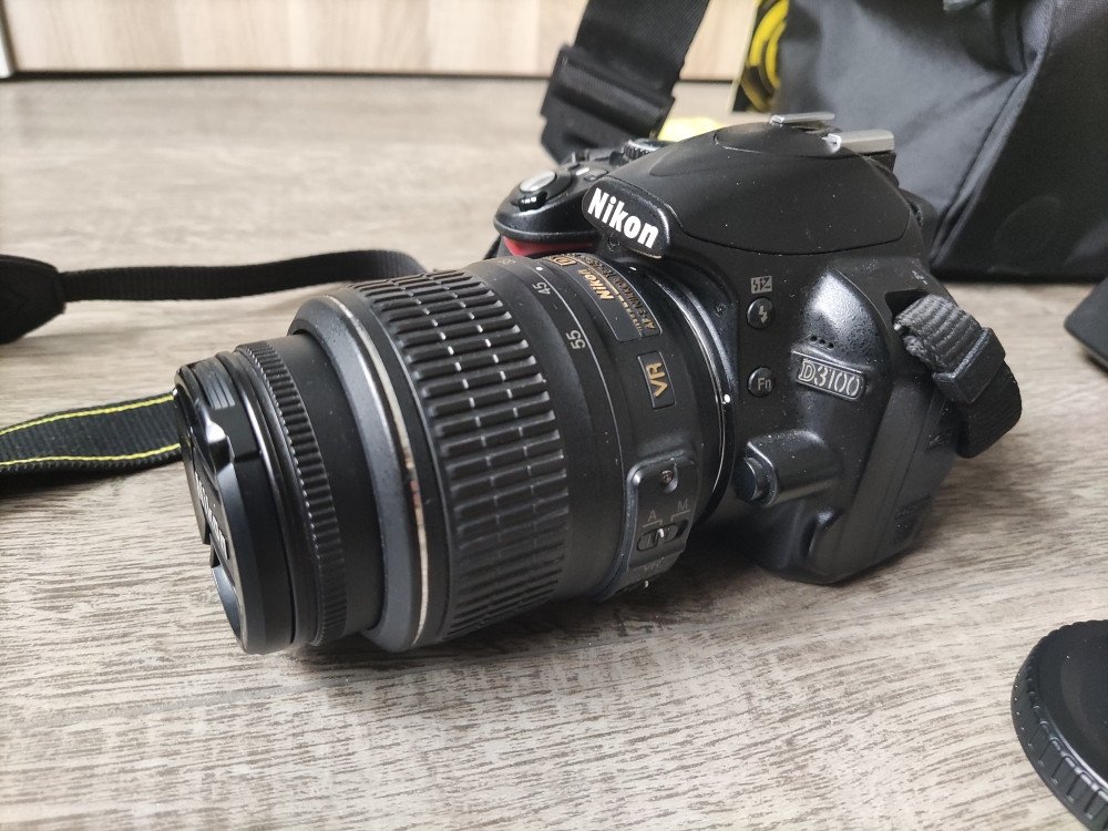 Fotoaparat DSLR Nikon D3100