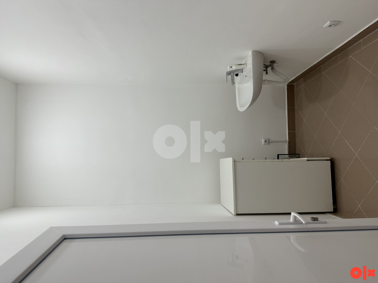 Poslovni prostor Brčko 90m2 preko puta Doma zdravlja 9