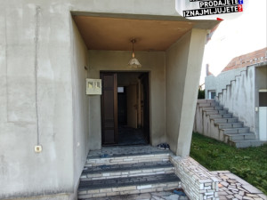 Na prodaju 2 kuce u Brčkom ( ČITAJ DODATNI OPIS) photo 4