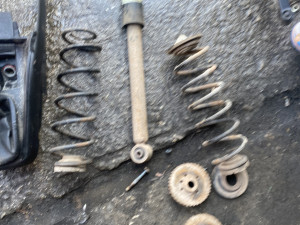 Opruge zadnje golf 4