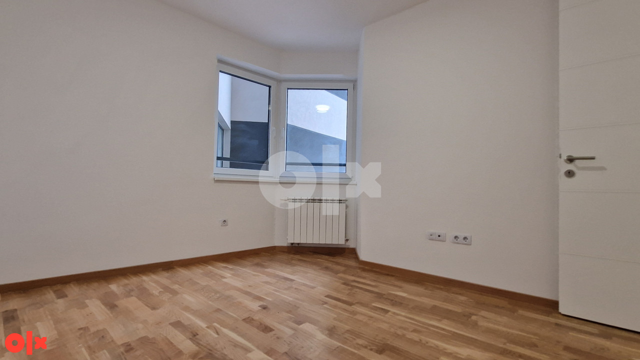 Trosoban stan -Sarajevo Tower 72m2 14
