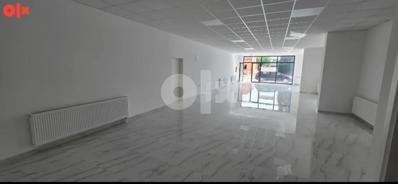 PRODAJE SE POSLOVNI PROSTOR u Bijeljini 140m2, i STAN 65m2 3