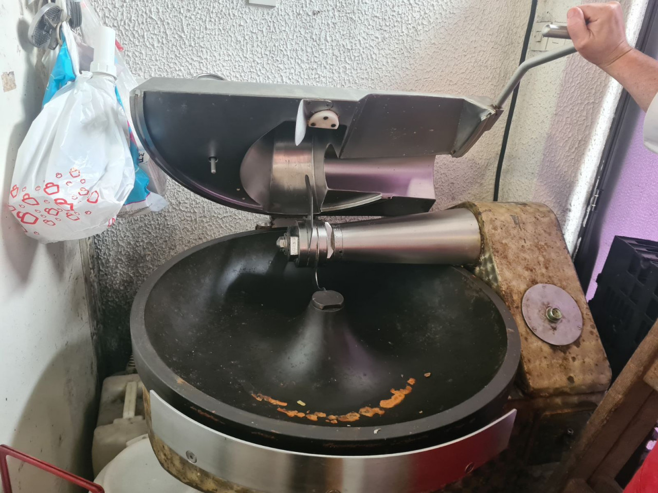 Kuter mašina za sjećenje i mljevenje mesa