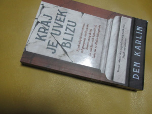 Kraj je uvek blizu - Den Karlin