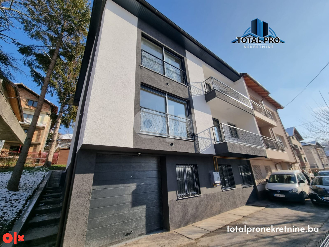 TOTAL PRO/ Kuća na tri etaže 300m2 / Nahorevo - Centar
