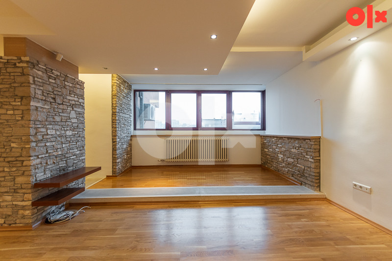 Renoviran Trosoban Stan - Sarajevo Centar - Ciglane 78m2 2