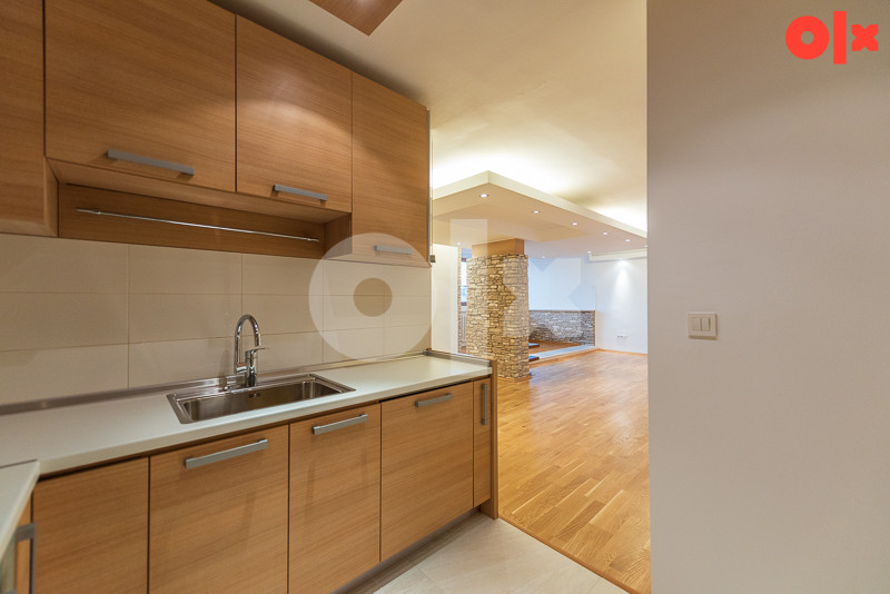 Renoviran Trosoban Stan - Sarajevo Centar - Ciglane 78m2 10