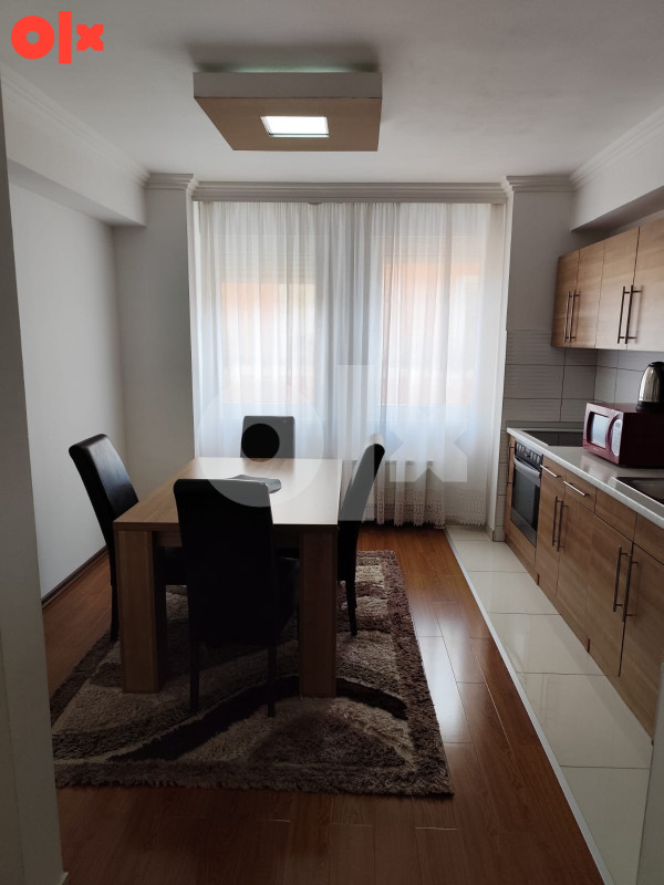 Stan na dan Korzo Tuzla 061164262 [PROCITATI OPIS] 13