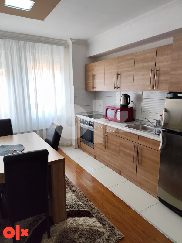 Stan na dan Korzo Tuzla 061164262 [PROCITATI OPIS] 14