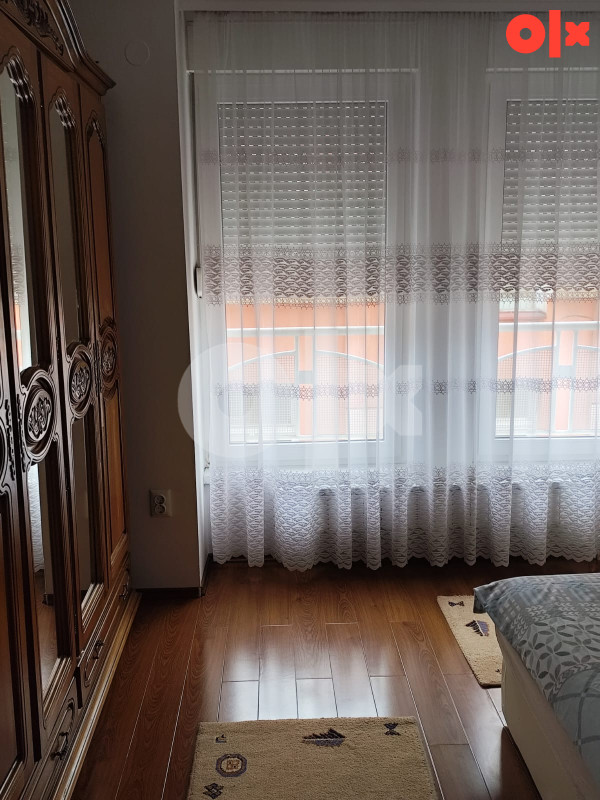 Stan na dan Korzo Tuzla 061164262 [PROCITATI OPIS] 12