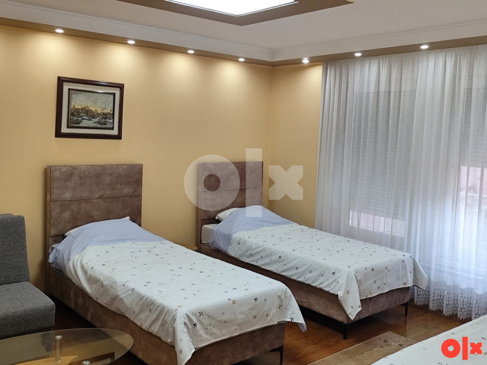Stan na dan Korzo Tuzla 061164262 sa parkingom - Više