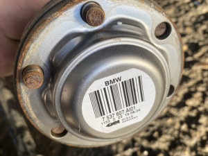 Zadnja lijeva poluosovina bmw e83 m54